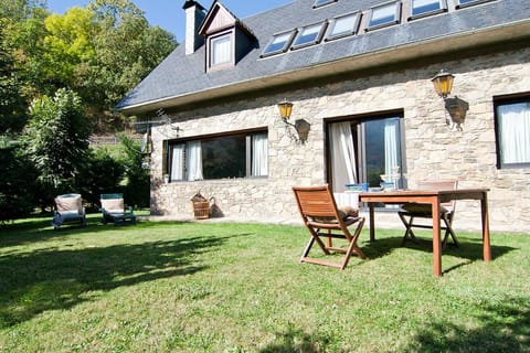 Property building, Garden, Garden view