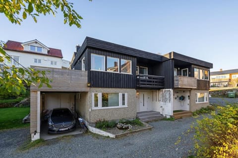 The Winter Tale House - Free Parking Apartment in Tromso