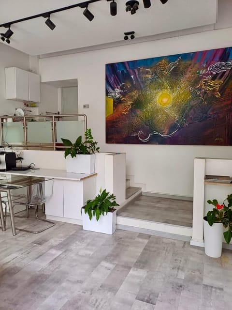 Kitchen or kitchenette, Living room