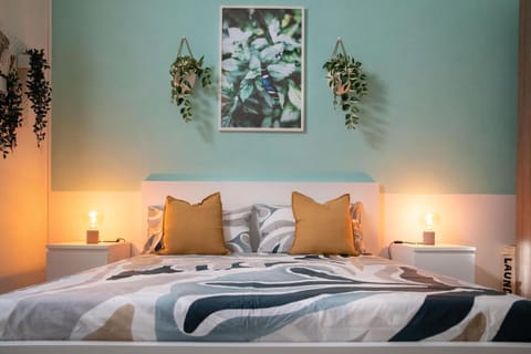 Living room, Bedroom