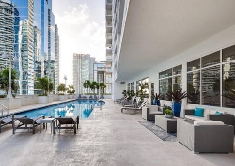 4 bedroom apartment in Brickell with free parking House in Brickell