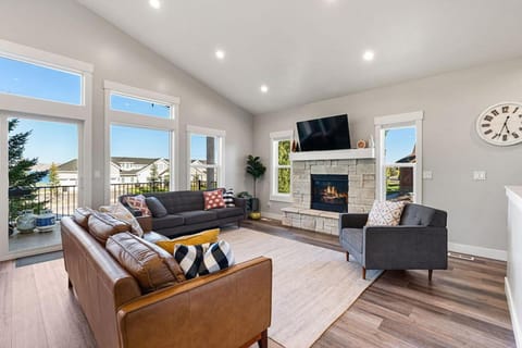 Boardwalk House in Garden City