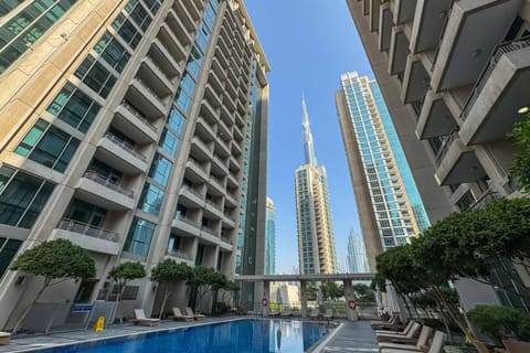City view, Swimming pool