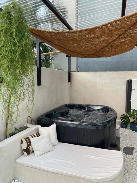 Hot Tub, Balcony/Terrace, Spa and wellness centre/facilities