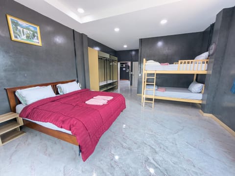 Bed, Photo of the whole room, Bedroom, bunk bed, towels, wardrobe