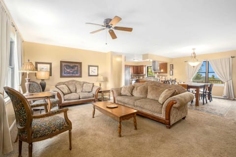 Nature's Sanctuary-3 mi to DT-10 mi to Beaver Lake House in Eureka Springs