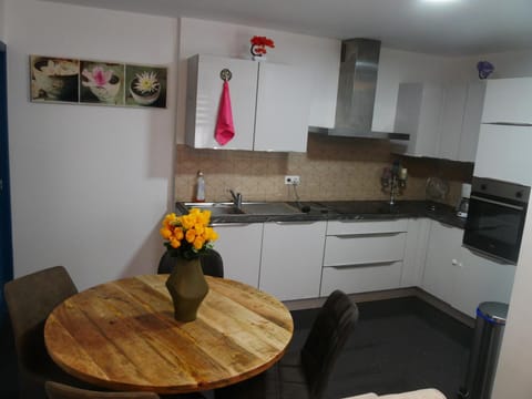 Dining area, dishwasher, stove