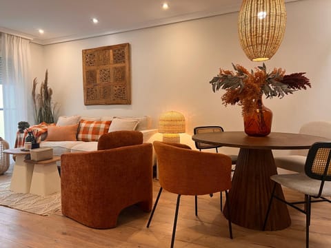 Communal lounge/ TV room, Living room, Seating area