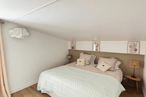 Gîte Elonie, Maison entière avec jardin et parking House in Saint-Germain-en-Laye