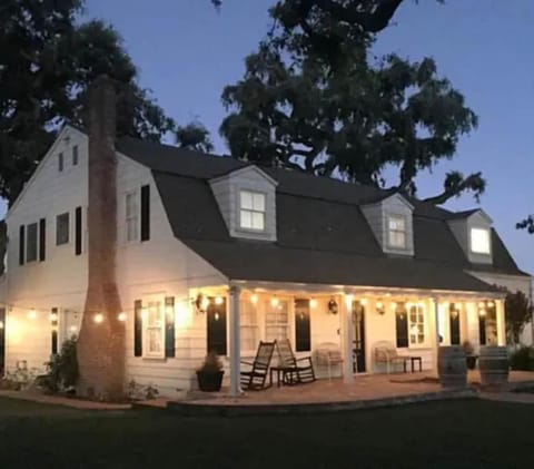 Grand Wine Country 6BR Retreat Hot Tub & Views House in San Francisco Bay Area