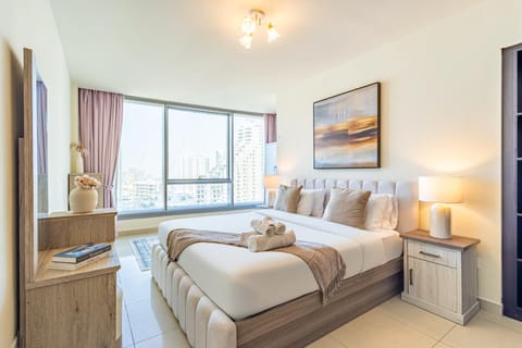 Sun Tower - Amazing Amenities - Elevator drive to Shams Boutik Mall - 1 min walk to the Beach - 5 min to ADGM, Cleveland, Galleria - Heart of Al Reem Island Apartment in Abu Dhabi