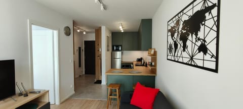 Kitchen or kitchenette, Living room, Seating area