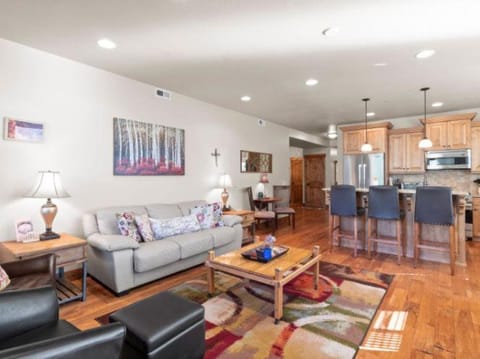 Shores at Stillwater by All Seasons Resort Lodging Resort in Jordanelle Reservoir