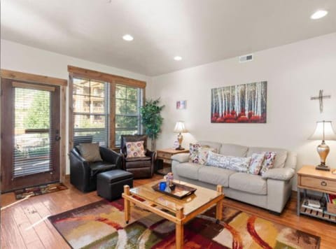 Shores at Stillwater by All Seasons Resort Lodging Resort in Jordanelle Reservoir