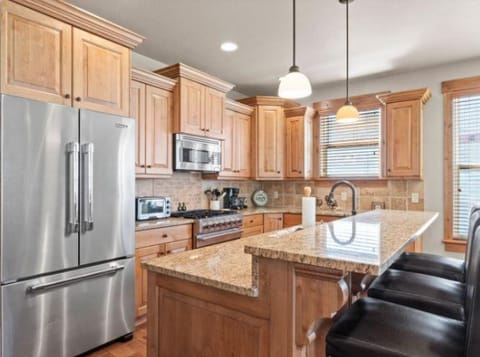 Shores at Stillwater by All Seasons Resort Lodging Resort in Jordanelle Reservoir