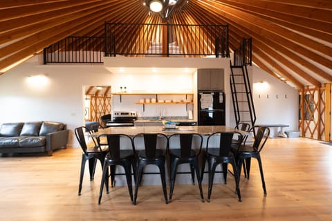 The Ute Yurt Luxury tent in Garden City