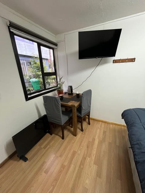 Communal lounge/ TV room, TV and multimedia, Living room, Seating area, Dining area, Evening entertainment