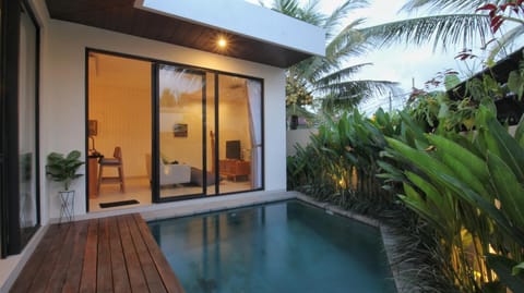 Swimming pool, Swimming pool, sunbed