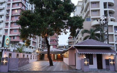 Property building, Street view