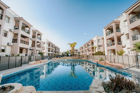 Pool view, Swimming pool, Swimming pool, sunbed