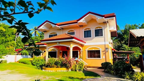 Property building, Day, Garden