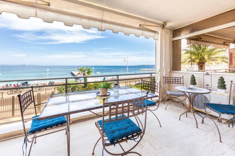 View (from property/room), Balcony/Terrace, Sea view