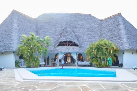 Property building, Pool view, Swimming pool, sunbed