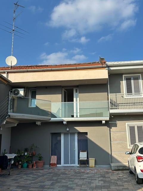 sole Apartment in Novara