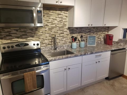 Beachside 2BR Daytona Beach Shores private home House in Daytona Beach Shores