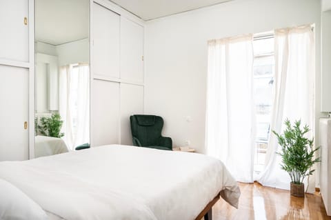 Bed, Bedroom, wardrobe