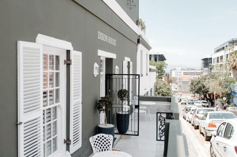 Property building, Facade/entrance