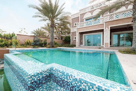 Villa with Private Pool in Palm Jumeirah Villa in Dubai