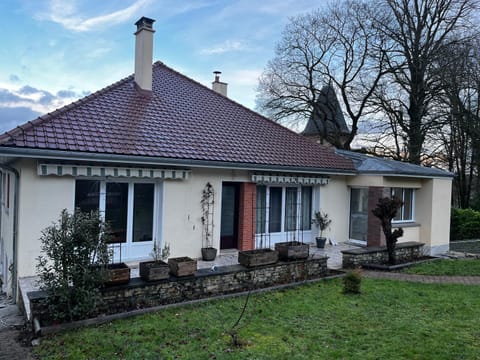 Maison de plain pied - 120m2 - Location cure ou vacances House in Bagnoles de l'Orne Normandie