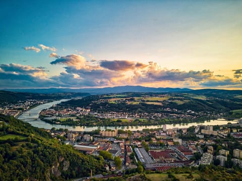 Natural landscape, City view