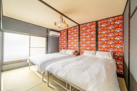 Bed, Bedroom, air conditioner
