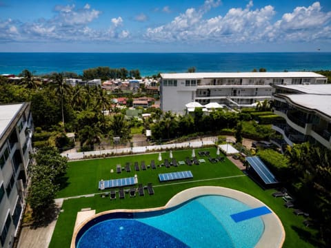 Property building, Swimming pool
