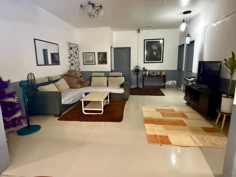 TV and multimedia, Living room, Decorative detail