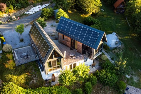 Property building, Spring, Day, Natural landscape, Bird's eye view, Garden, Garden view