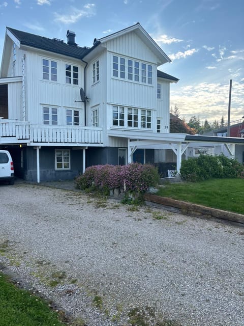 Property building, Parking