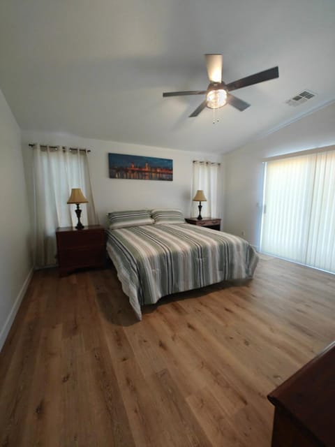 La Rosa House in Estrella Village