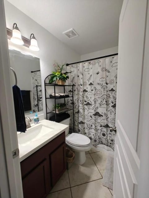 La Rosa House in Estrella Village