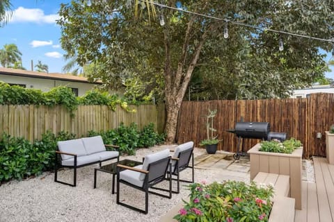 Spacious Miami Retreat with Private Backyard — Ideal for Families & Groups House in North Miami