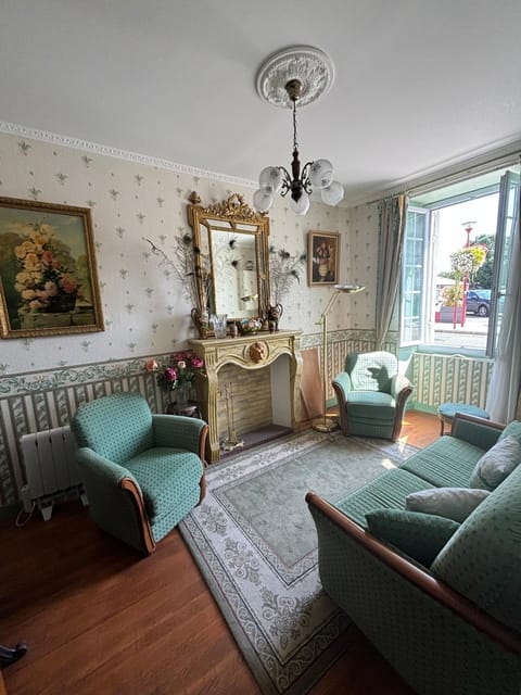 Seating area