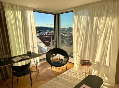 View (from property/room), Balcony/Terrace, Seating area