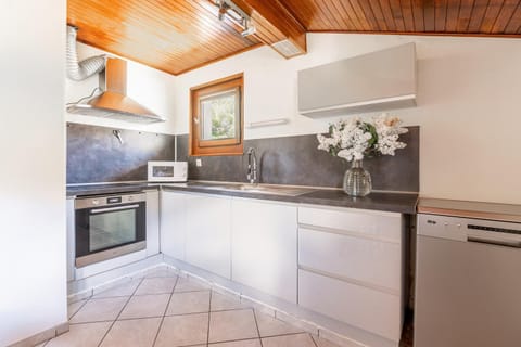 Grand Appartement-Vue Montagne-Wi-Fi-Parking Apartment in Arâches-la-Frasse