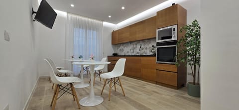 TV and multimedia, Dining area