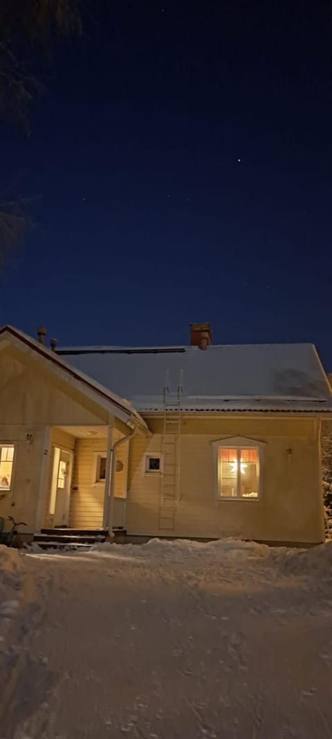 Spacious detached house for a larger group Villa in Rovaniemi