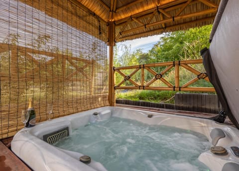 Natural landscape, Hot Tub, Spa and wellness centre/facilities, Open Air Bath