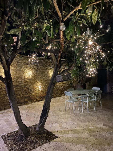 Bastidon, Petite bastide pour 2 avec bassin et jardin privé Villa in Bédoin