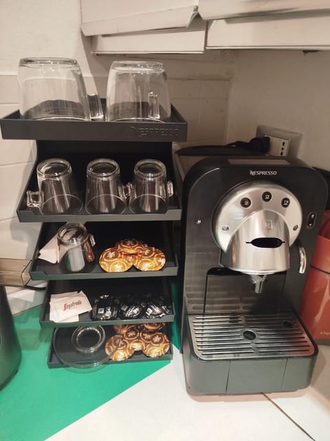 Coffee/tea facilities, Kitchen or kitchenette